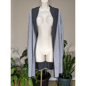 LN 48% WOOL BNCI Blank Noir gray hooded women small heavyweight sweater